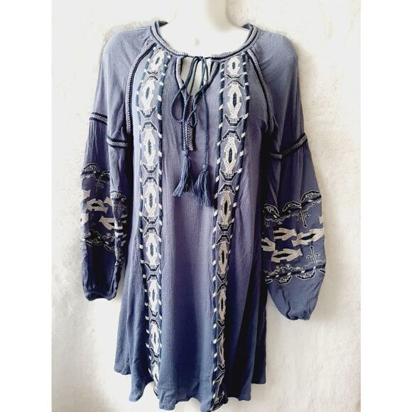 Blu pepper sz small blue embroidered long sleeve top - Picture 1 of 4